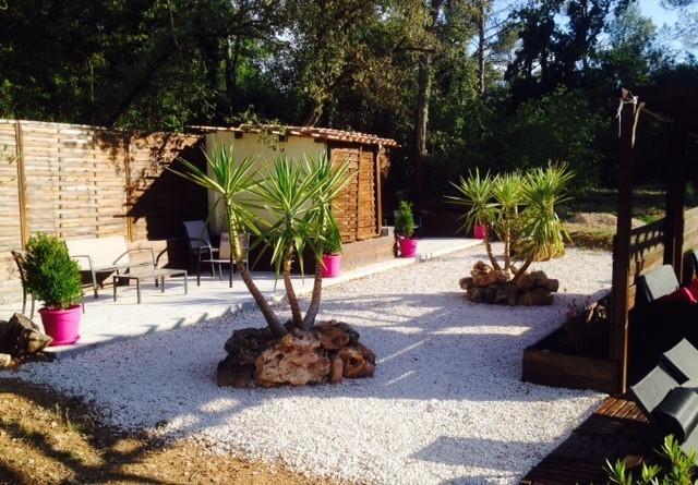 Apartamento La Bastide de l'Issole Besse-sur-Issole Habitación foto