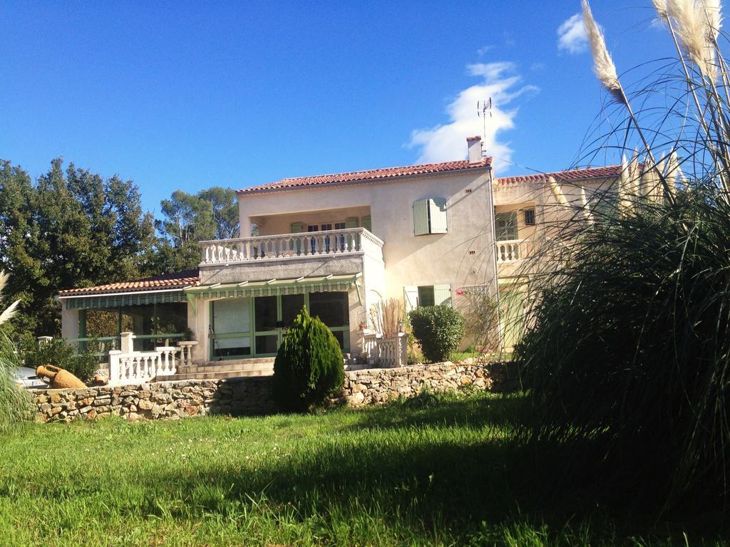 Apartamento La Bastide de l'Issole Besse-sur-Issole Habitación foto