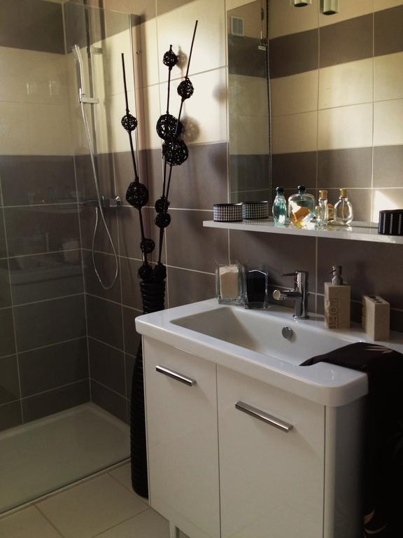 Apartamento La Bastide de l'Issole Besse-sur-Issole Habitación foto